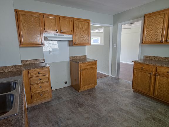 4th image of 6705 Brookhaven Dr