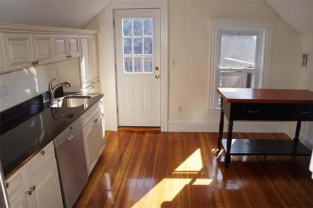 3 Guernsey St #3 — Photo 7
