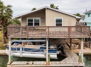 4414 Pelican Way, Jamaica Beach, TX 77554