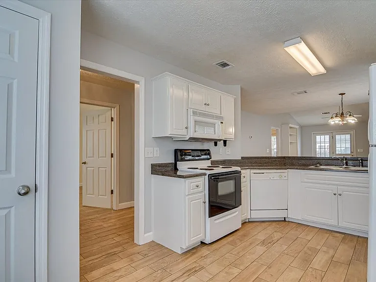 969 Cammaron Way — Photo 21