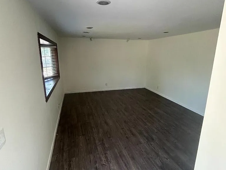17 Raleigh Rd — Photo 3