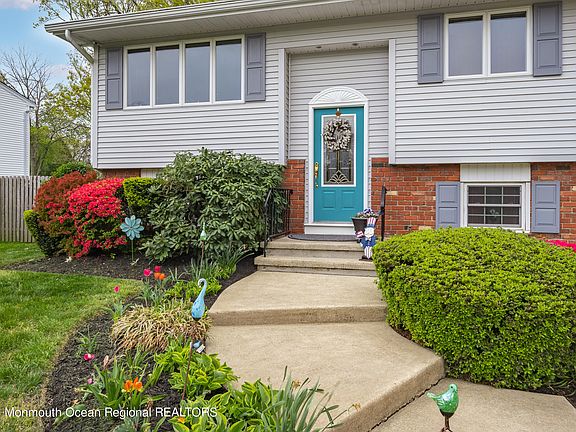 5th image of 1415 Windsor Avenue