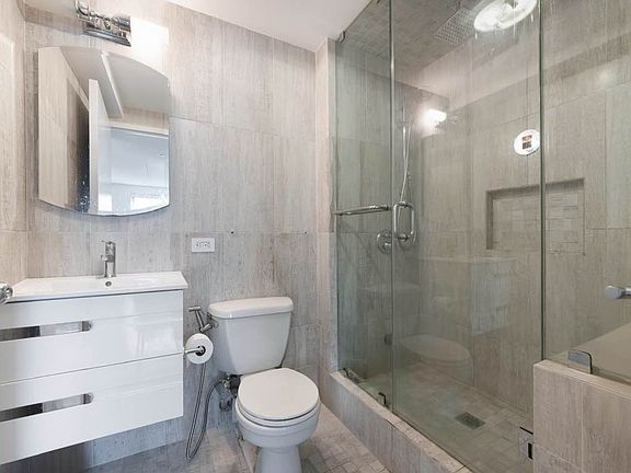 5th image of 68 Bradhurst Ave APT 3K