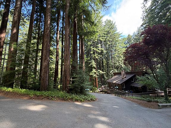 2nd image of 17388 Tressel Pass Rd