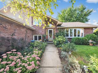 15415 S Douglas Pkwy, Lockport, IL