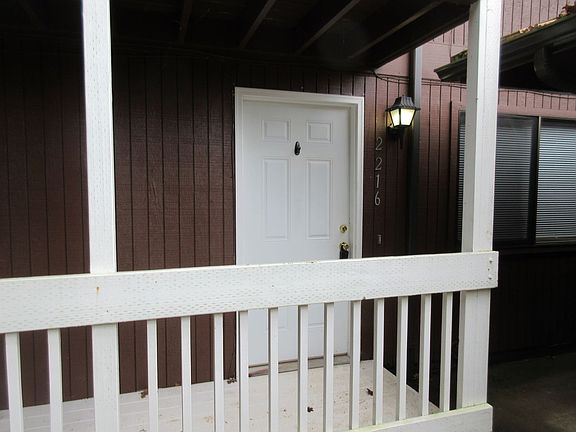 3rd image of 2214-2220 Navaho Ct SE #2216