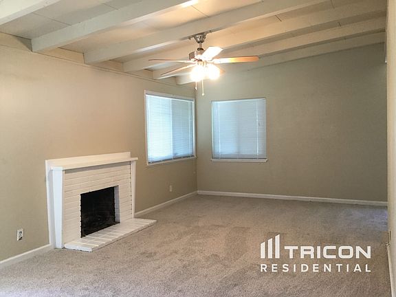 2nd image of 540 Cabrillo Ave