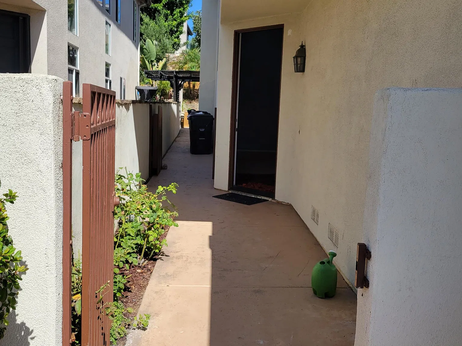 4 bed, 2119 sqft, $6,200 — Photo 3