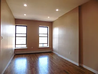 Rented by Real Team Brokerage