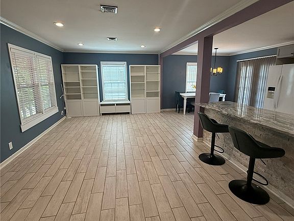 2nd image of 330 Breezeway Ave
