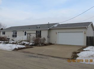 302 E Apple St, Maquoketa, IA 52060