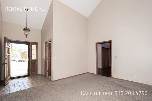 13828 W 110th Ter — Photo 7