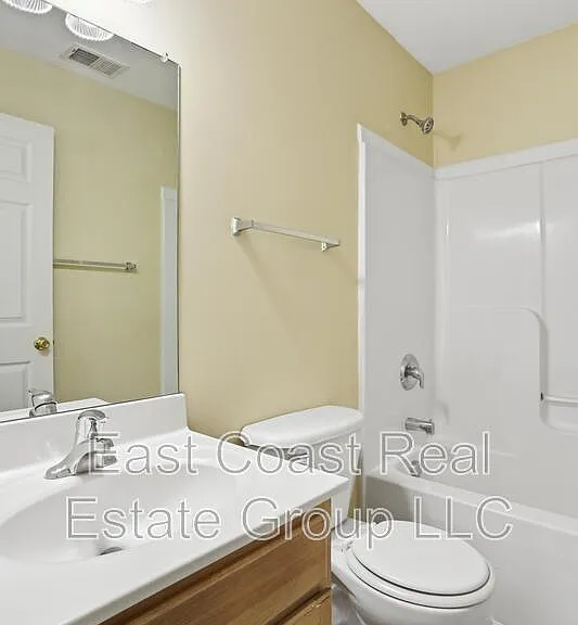 24 Mabel Ln — Photo 27