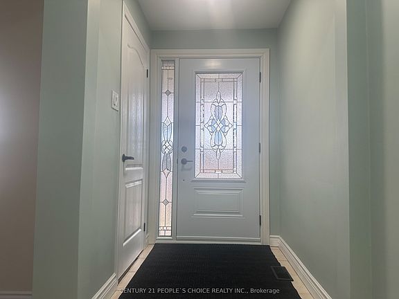 5th image of 7490 Middleshire Dr