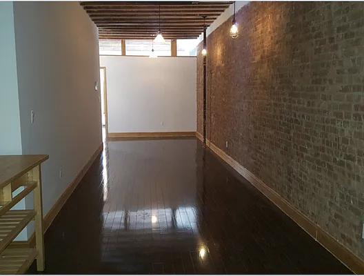 Rented by The Maestro Group | media 22