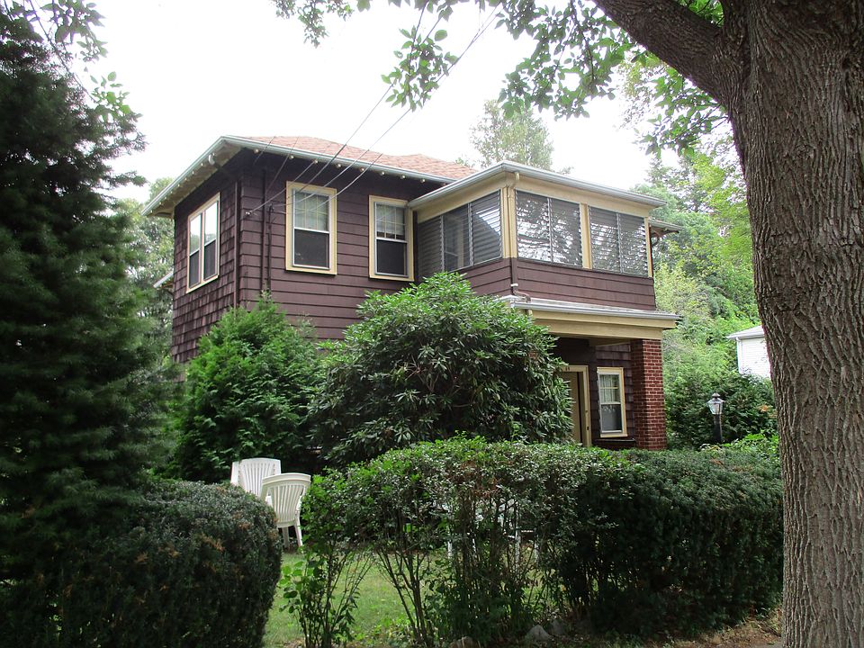 2nd image of 69 John St