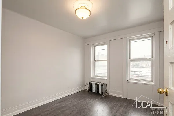 Rented by Ideal Properties Group | media 4