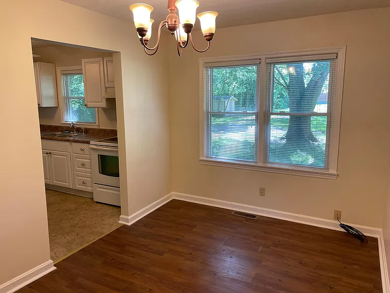 4710 Shepherdsville Rd — Photo 5