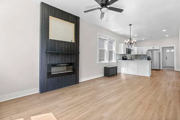 1332 Euclid Ave — Photo 6