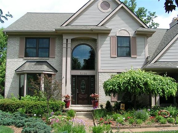 2nd image of 7510 Greenway Ln
