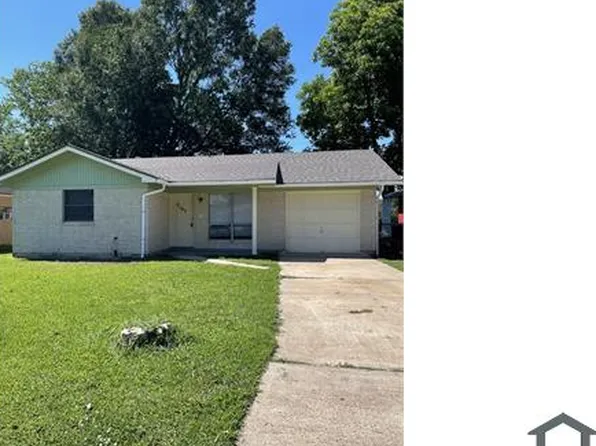 2195 Bourbon St, Beaumont, TX 77705