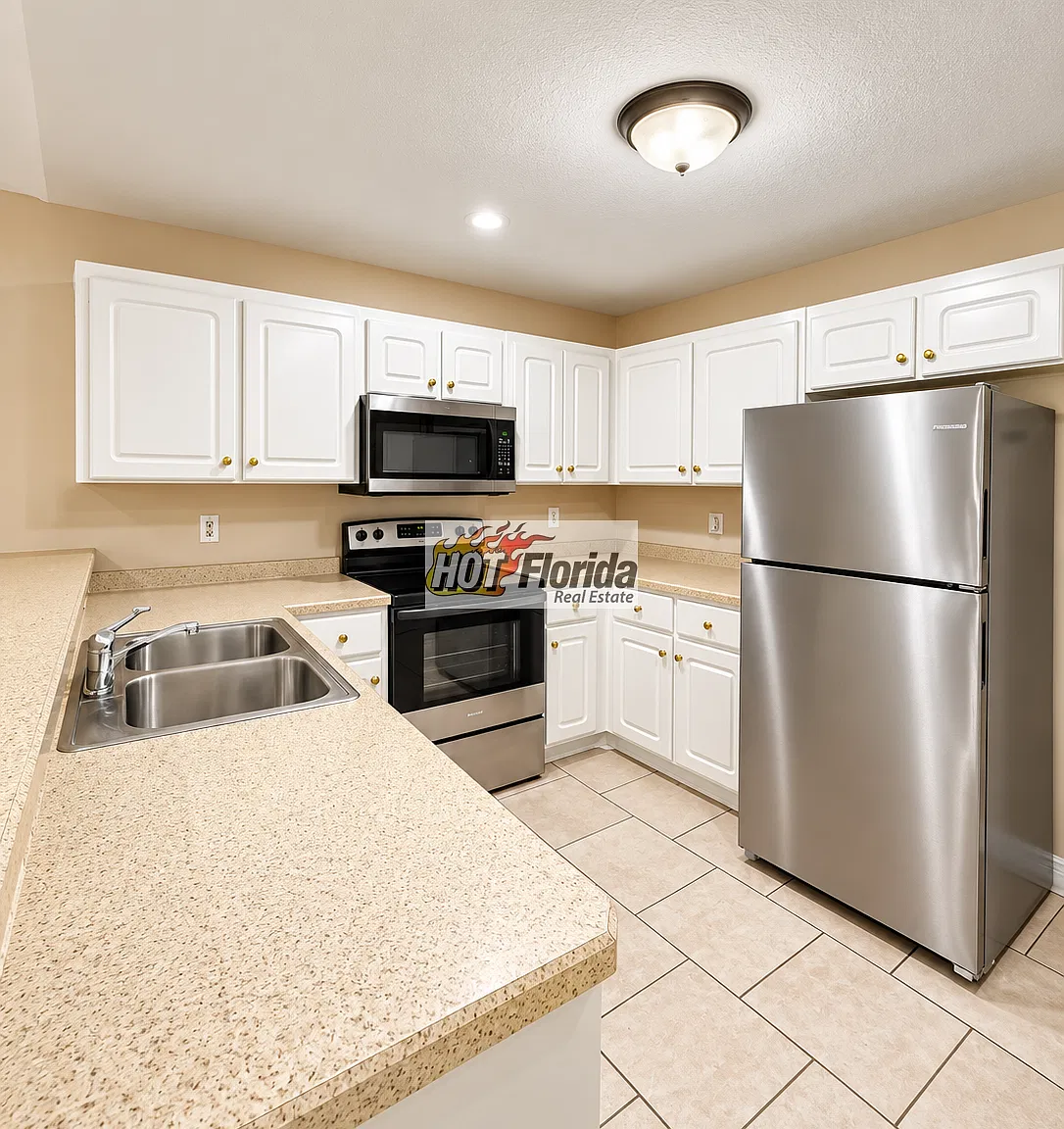 Updated 2-Bedroom, 2-Bath Home with Garage in Sun 'N Lake Sebring, FL — Photo 4