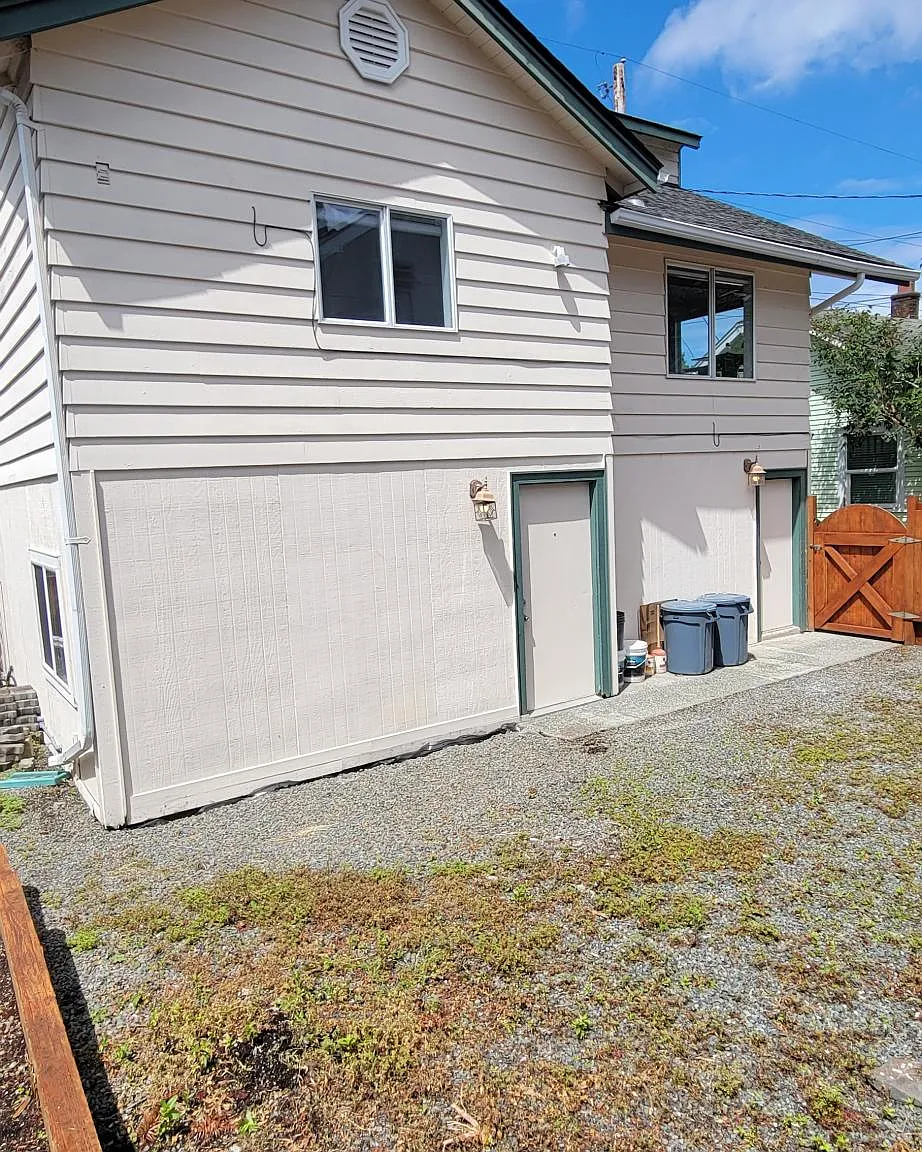 2 bed, 950 sqft, $2,650 — Photo 2
