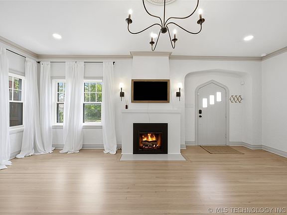 5th image of 1436 S Florence Pl