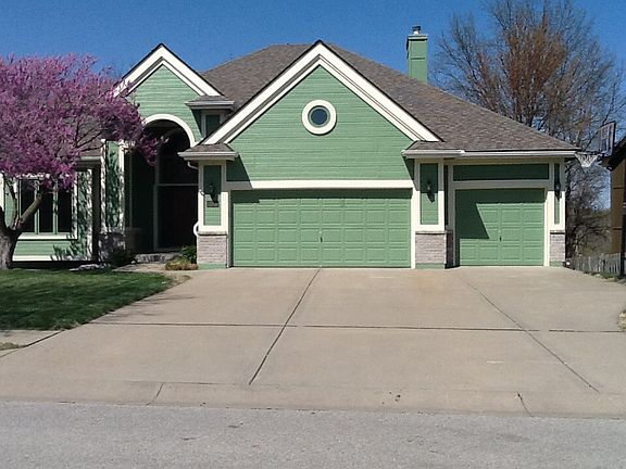 3rd image of 2910 NW 59th St