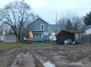 132 Poplar Ave NW, New Philadelphia, OH 44663