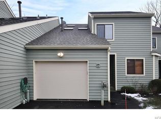 14 Village Grn, Port Chester, NY