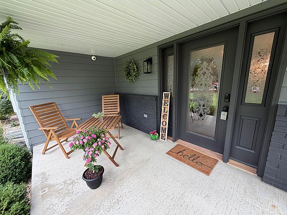 2nd image of 1010 Chalkstone Dr