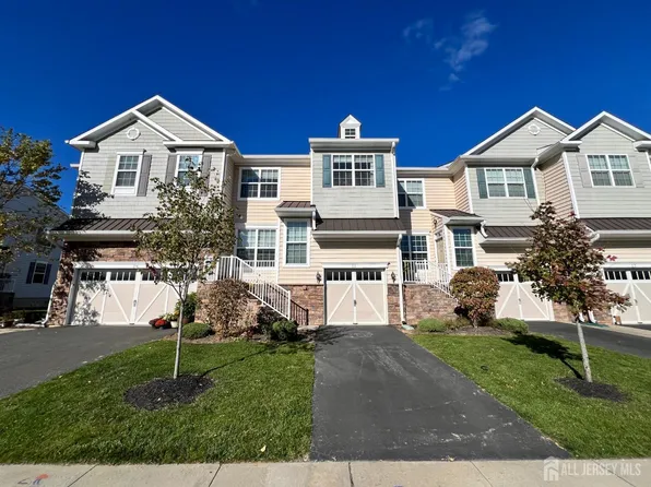 23 Fisher Ct, Cranbury, NJ 08512