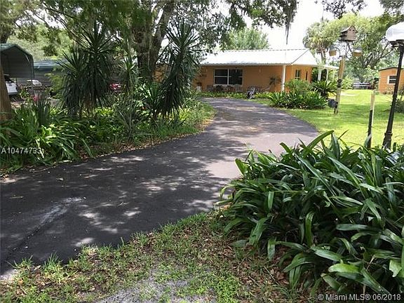 2nd image of 2215 Lake Josephine Dr
