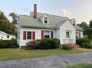 8201 S Quaker Rd, Quinton, VA 23141