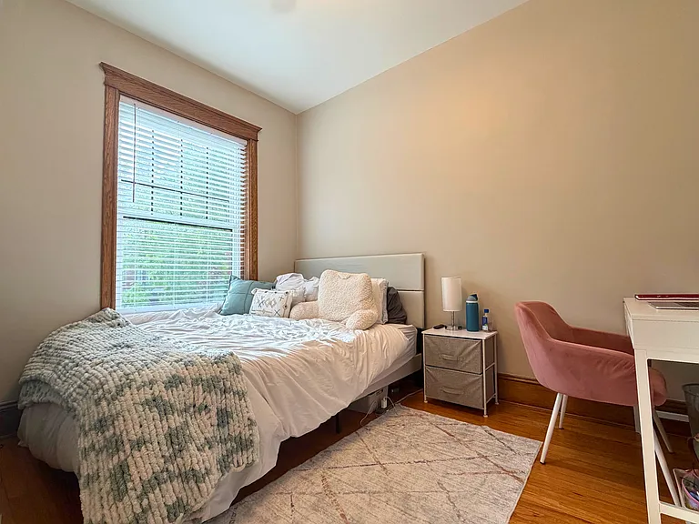 3727 N Lakewood Ave #2 — Photo 7
