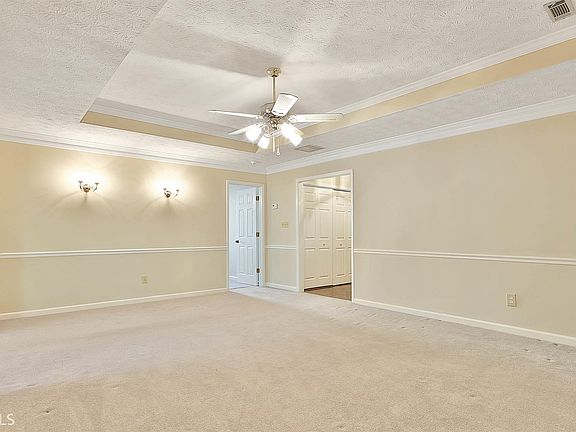 4th image of 31 Dover Trl