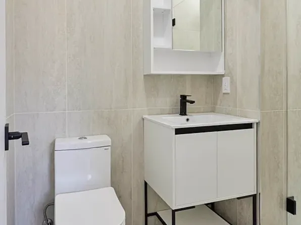 788 Greene Avenue image 5 of 5