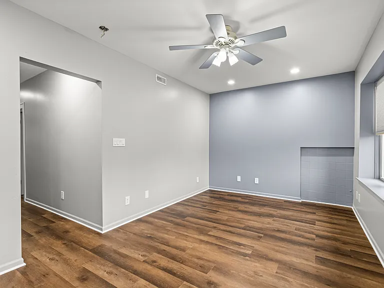 5920 Chase St — Photo 4
