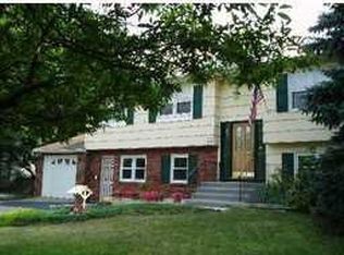 7 Sterling Mine Rd, Sloatsburg, NY 10974