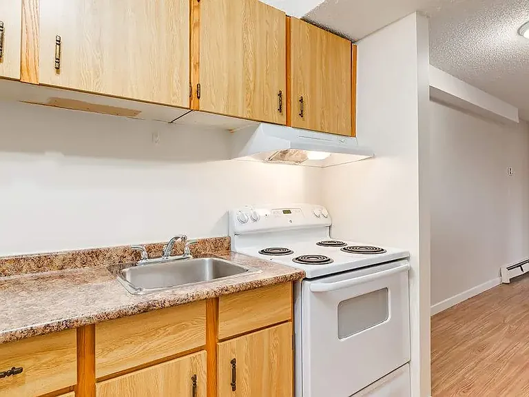 4408A 32nd St — Photo 11