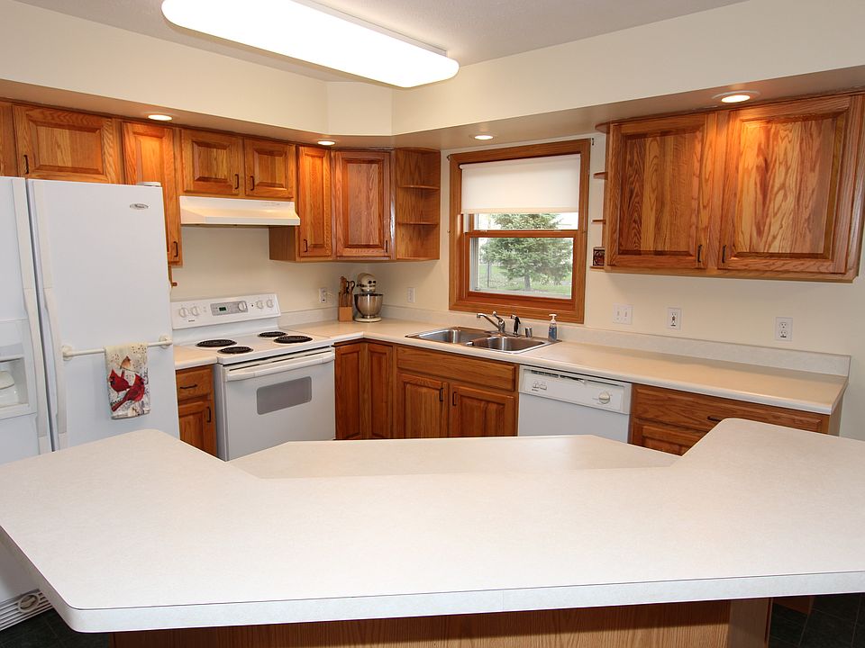 1st image of 639 Sycamore Dr