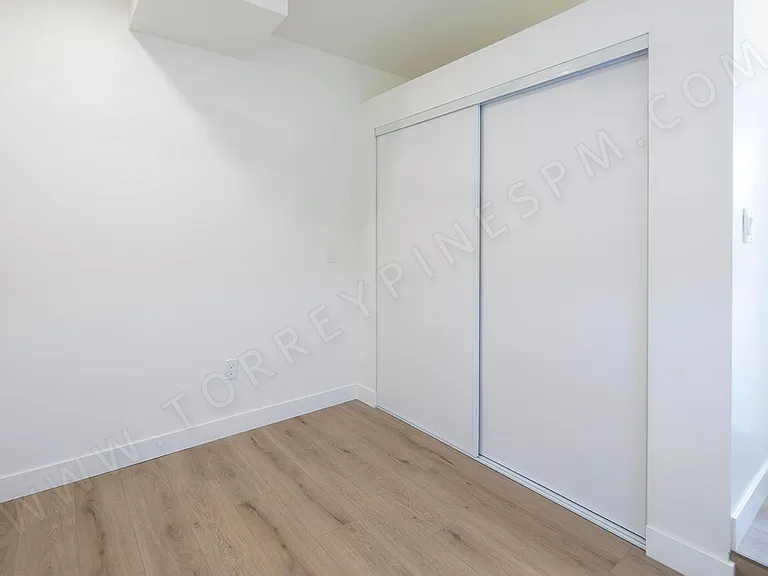 4950 1/2 Del Mar Ave — Photo 5