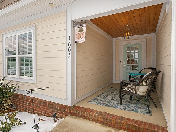 2nd image of 1603 Maple Ridge Ct