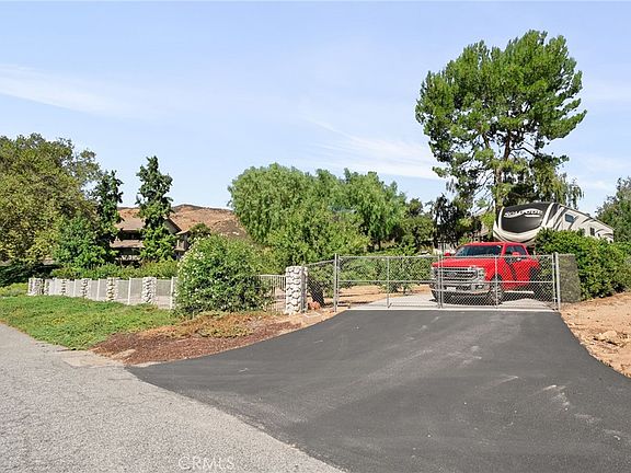 5th image of 10684 Lakeview Rd