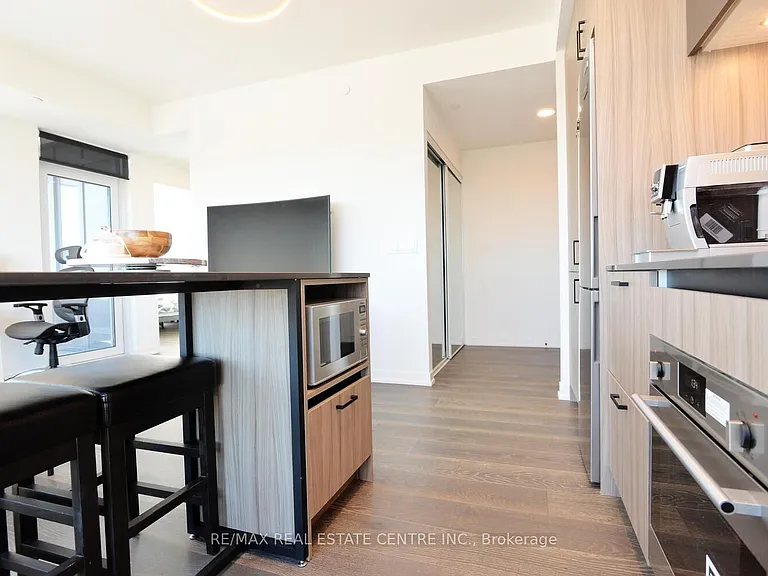 7950 Bathurst St #416 — Photo 29