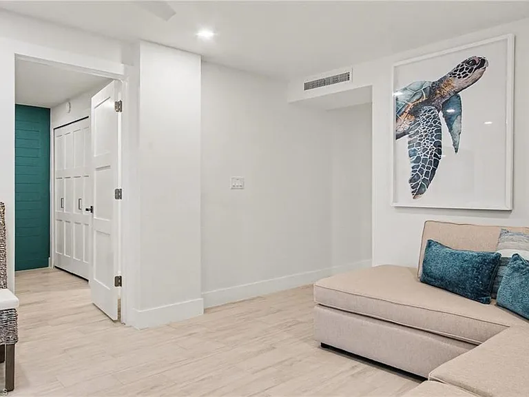 25870 Hickory Blvd #101 — Photo 31