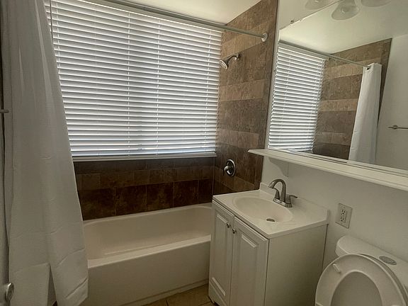 4th image of 231 Belmont Ave #1