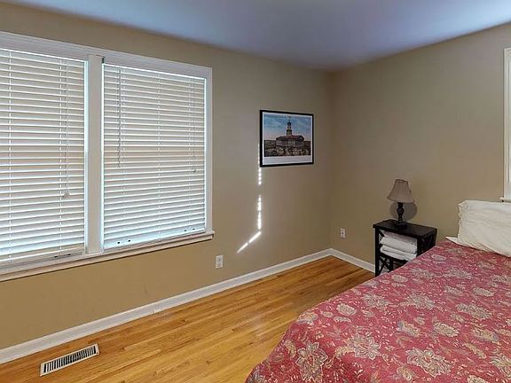 5th image of 6582 Cabot Dr
