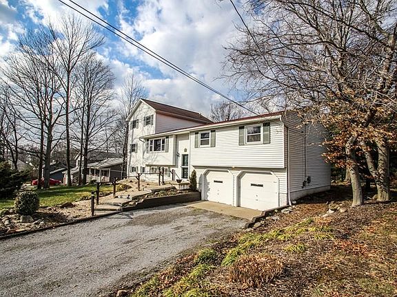 2nd image of 1015 Alden Dr